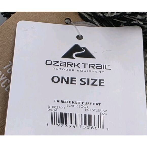 Ozark Trail Pom Snowflake Beanie Winter Fairisle Knit Cuff Hat NWT 3M Thinsulate - Picture 3 of 11